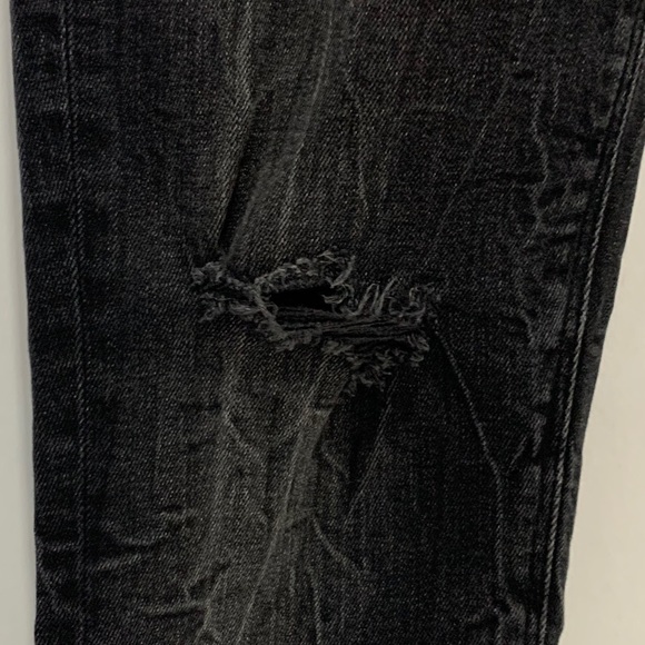 Zara Mid Rise Skinny Fit Raw Hem Distressed Jeans Vintage Black Wash Size 6 EUC - Picture 7 of 12